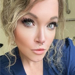 Meet your Posher, Jenn